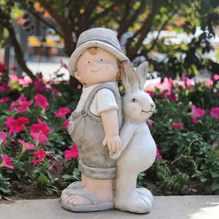 ガーデニング 帽子をかぶった男の子とうさぎの庭園人形オーナメント