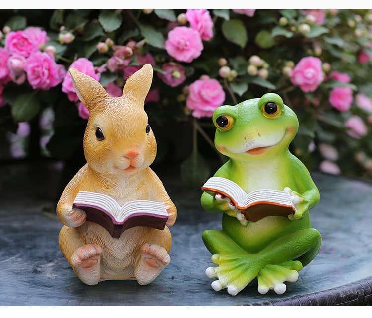 ガーデニング 読書する森の動物たち オーナメント